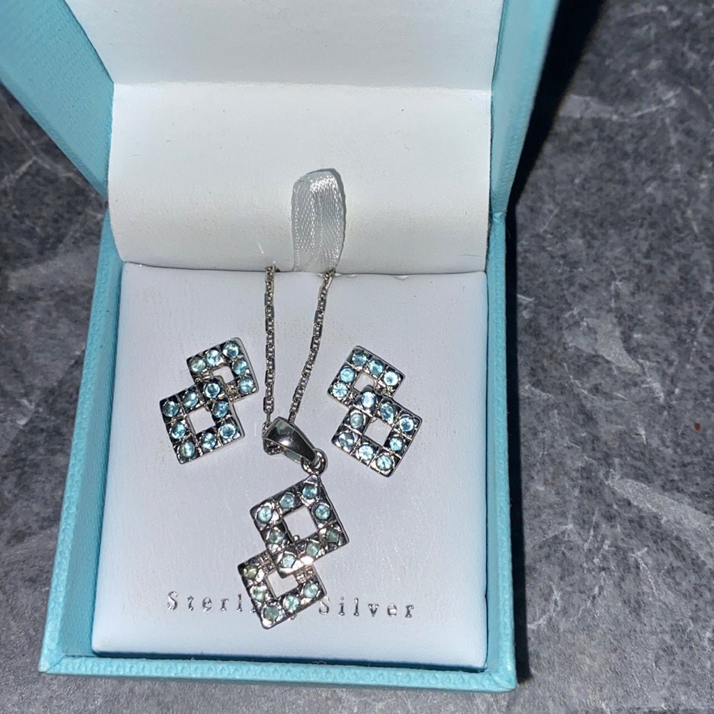 Contessa Di Capri Necklace And Earring Set